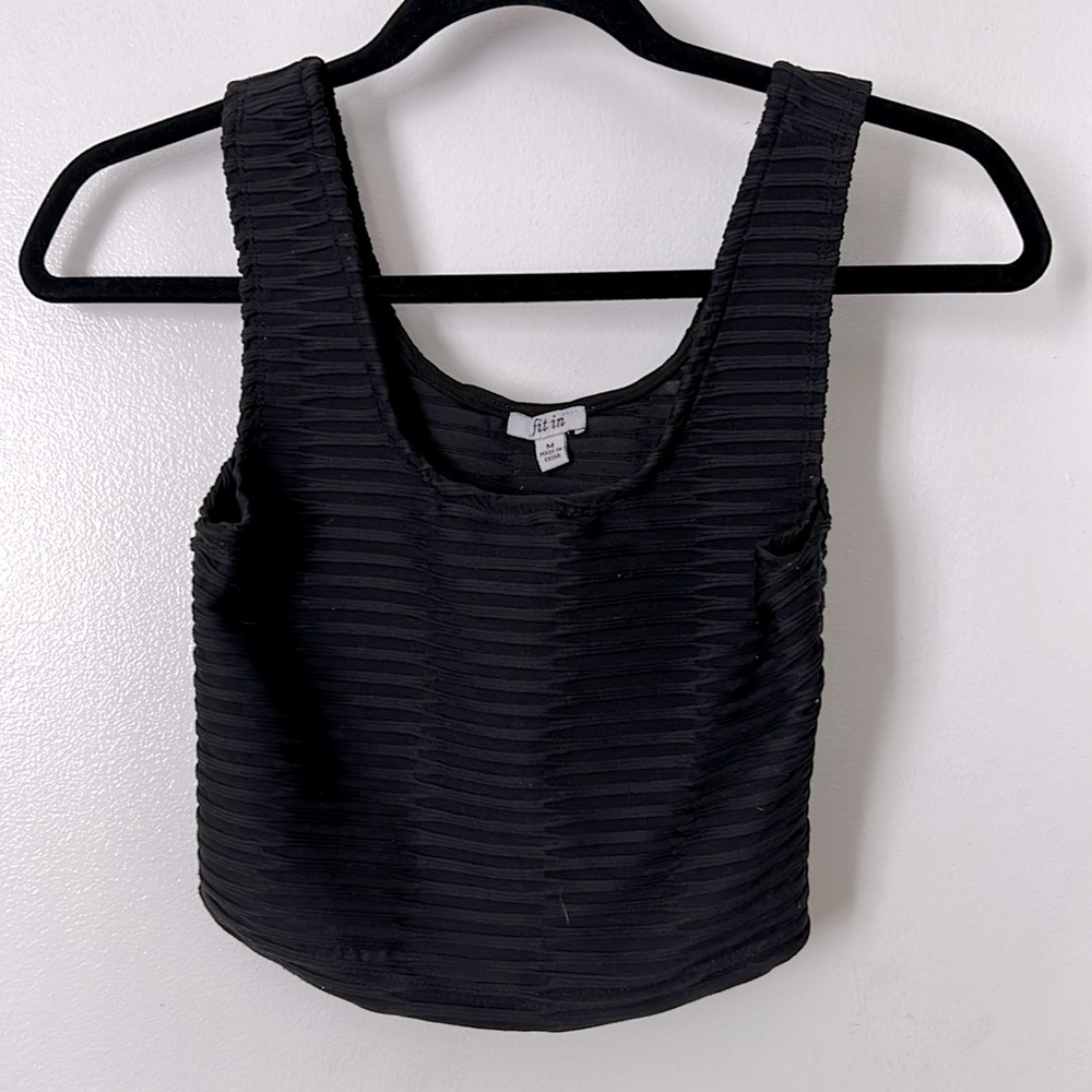 Black stretch crop workout or casual top